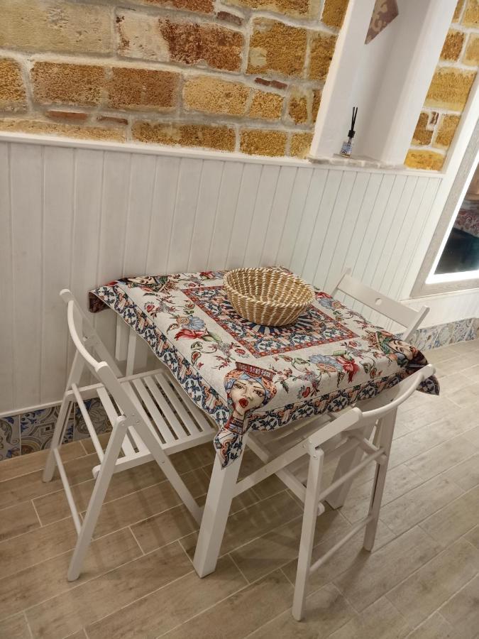 El Corazon Guest House Cefalu Bagian luar foto